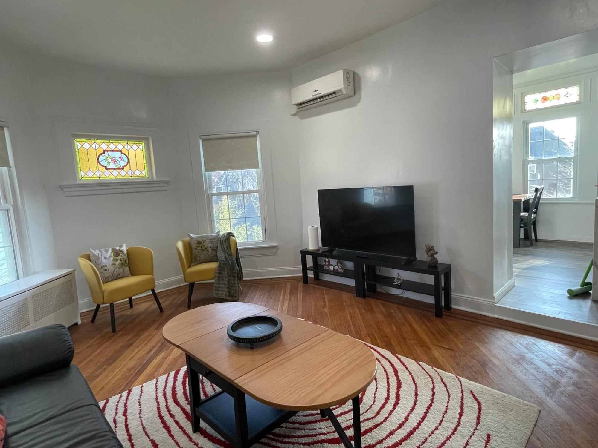 Gorgeous Victorian House!! Entire Suite In Sam'S Home New York Exterior photo